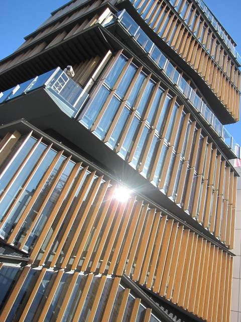 浅草文化観光センター 近景 浅草文化観光センター 近景