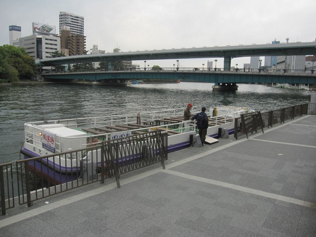 水辺バル 八軒屋浜船着場