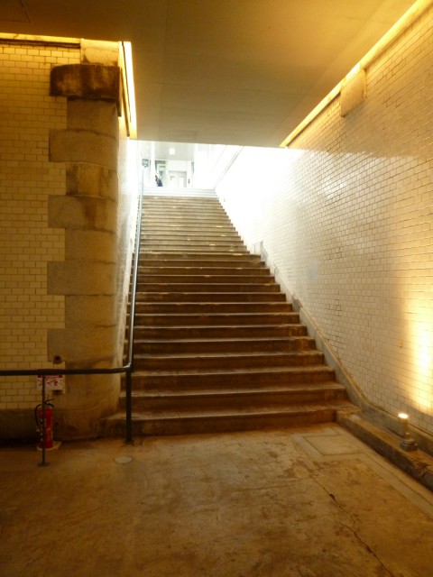 mAAch マーチ エキュート 神田万世橋