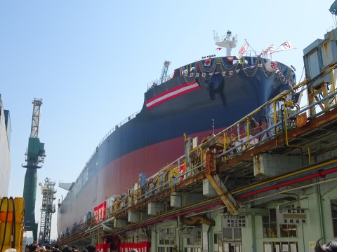 ばら積運搬船 進水式 ＠ 川重神戸造船工場