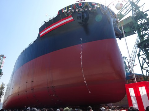 ばら積運搬船 進水式 ＠ 川重神戸造船工場